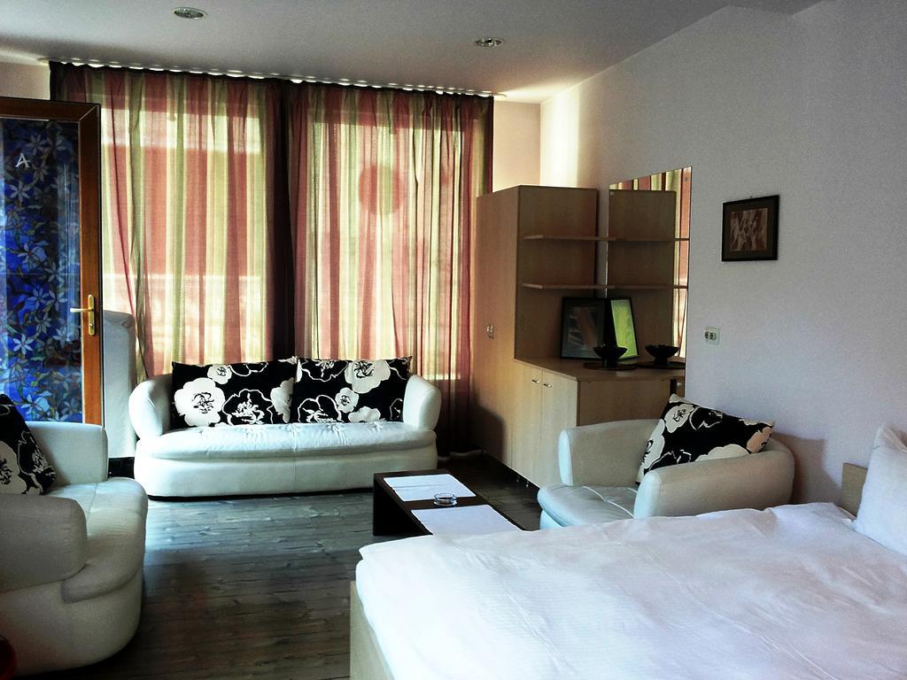 Lucas 10 Apartments Cluj-Napoca Zimmer foto