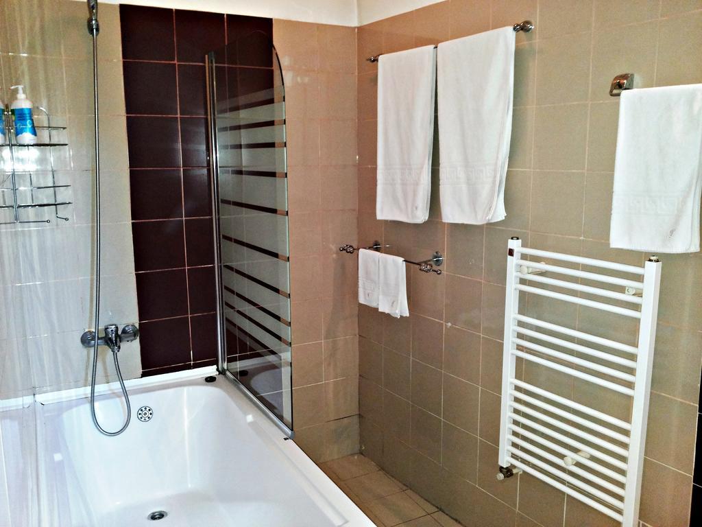 Lucas 10 Apartments Cluj-Napoca Zimmer foto